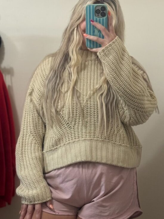 moon & madison Sweaters - Oversized Chunky Cropped Knit Sweater L